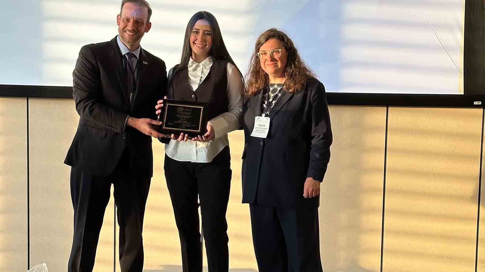 Clarice Sabino, UNESP, National University of Singapore, Brazil